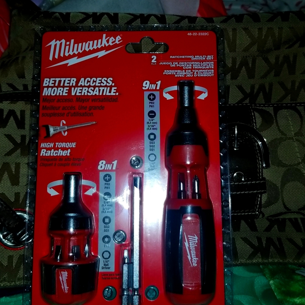 *Brand New* Milwaukee multu but set